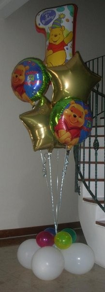 Winnie the Pooh Party Balloon Bouquet